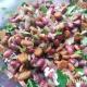 Salat med røde bønner og krutonger: oppskrift